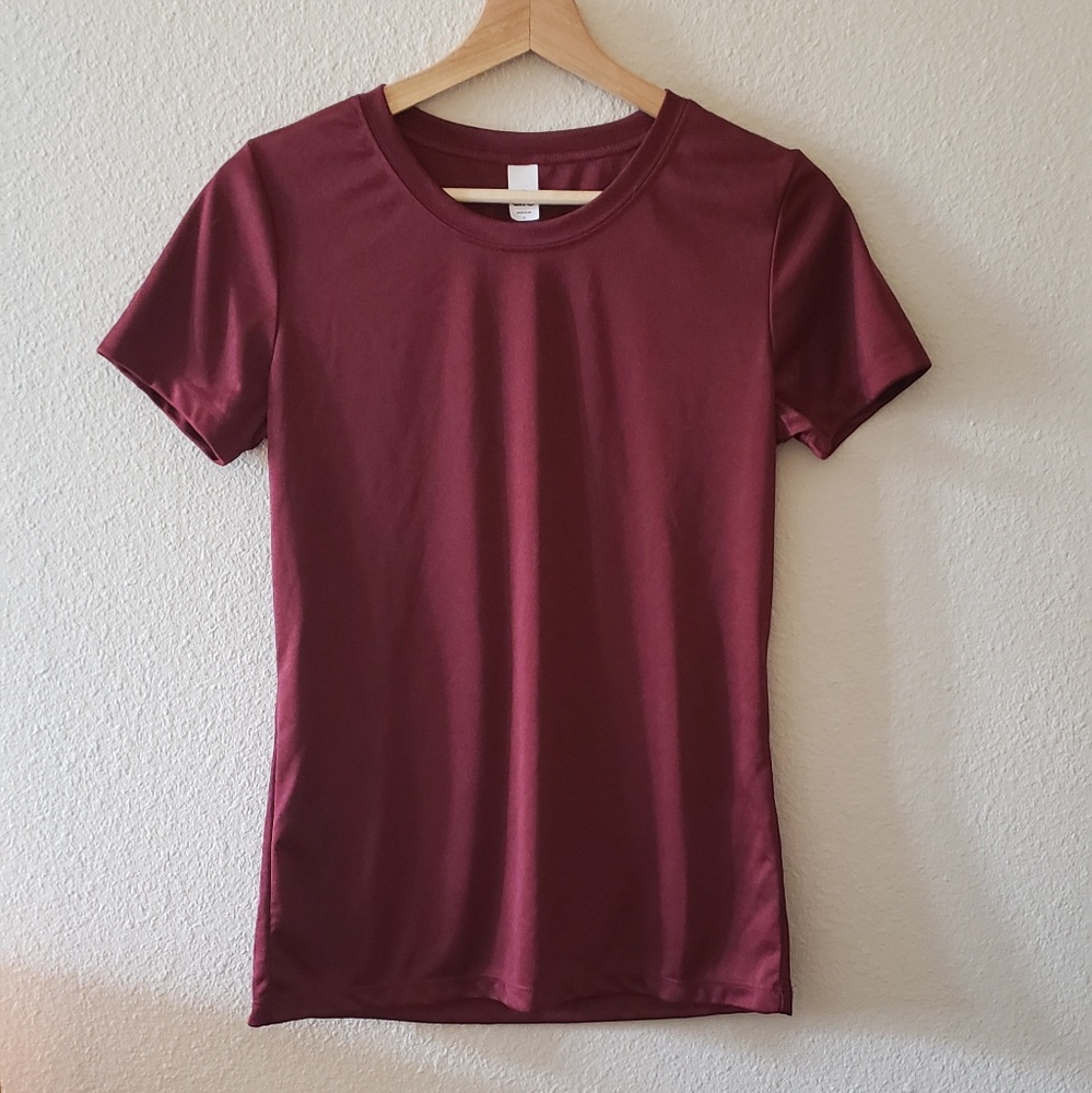 Workout Womens Tee NWOT